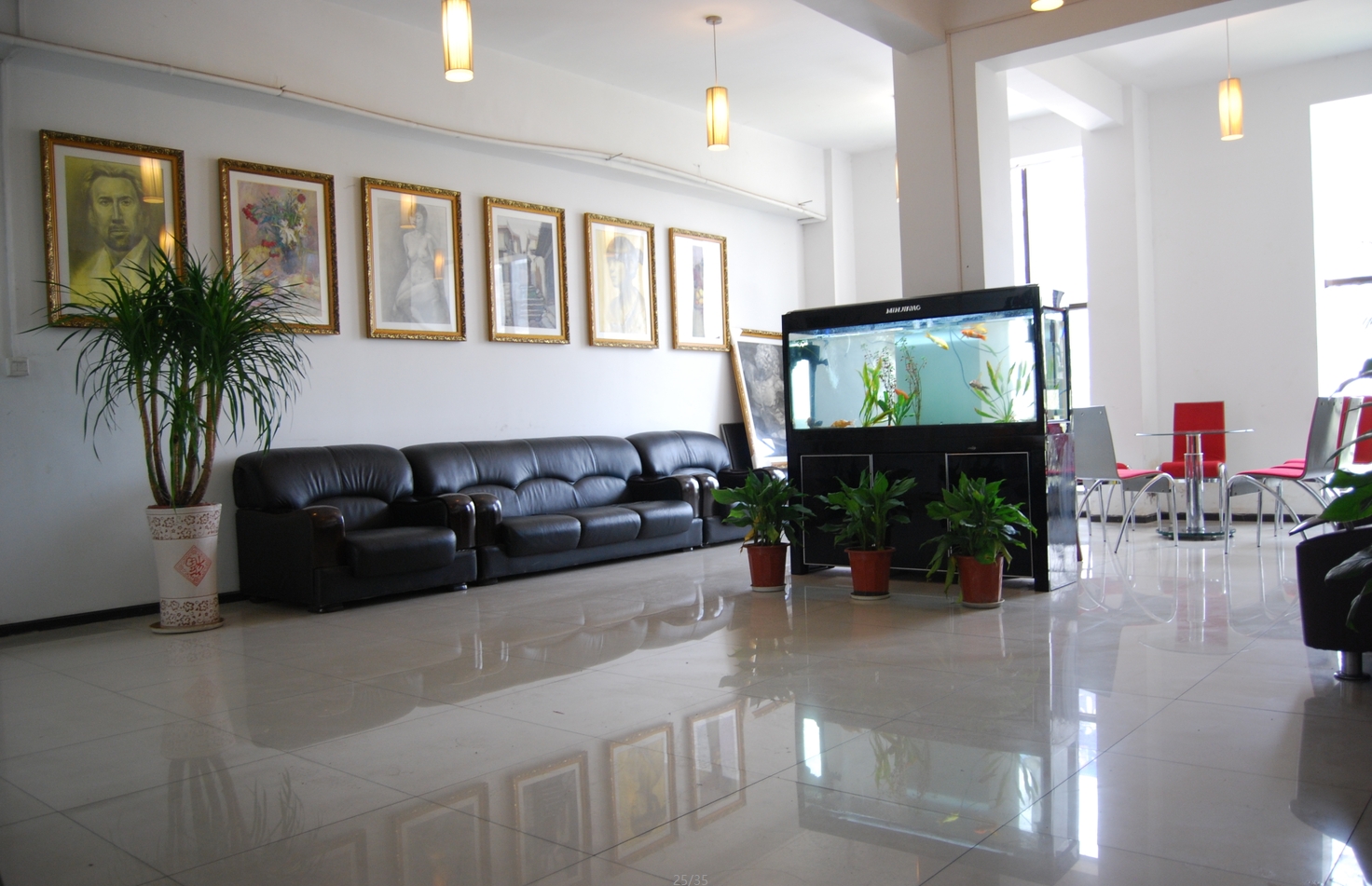 110823922.jpg 111831339.jpg